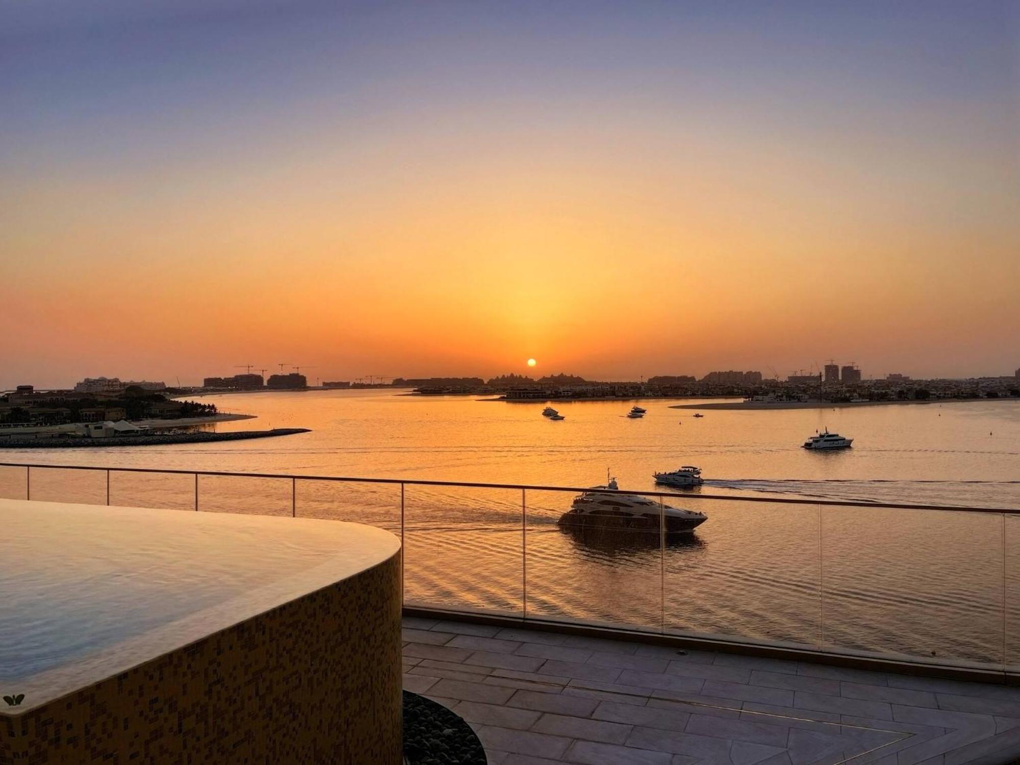 Apartment Ultra Luxury | Private + Infinity Pool Dubai