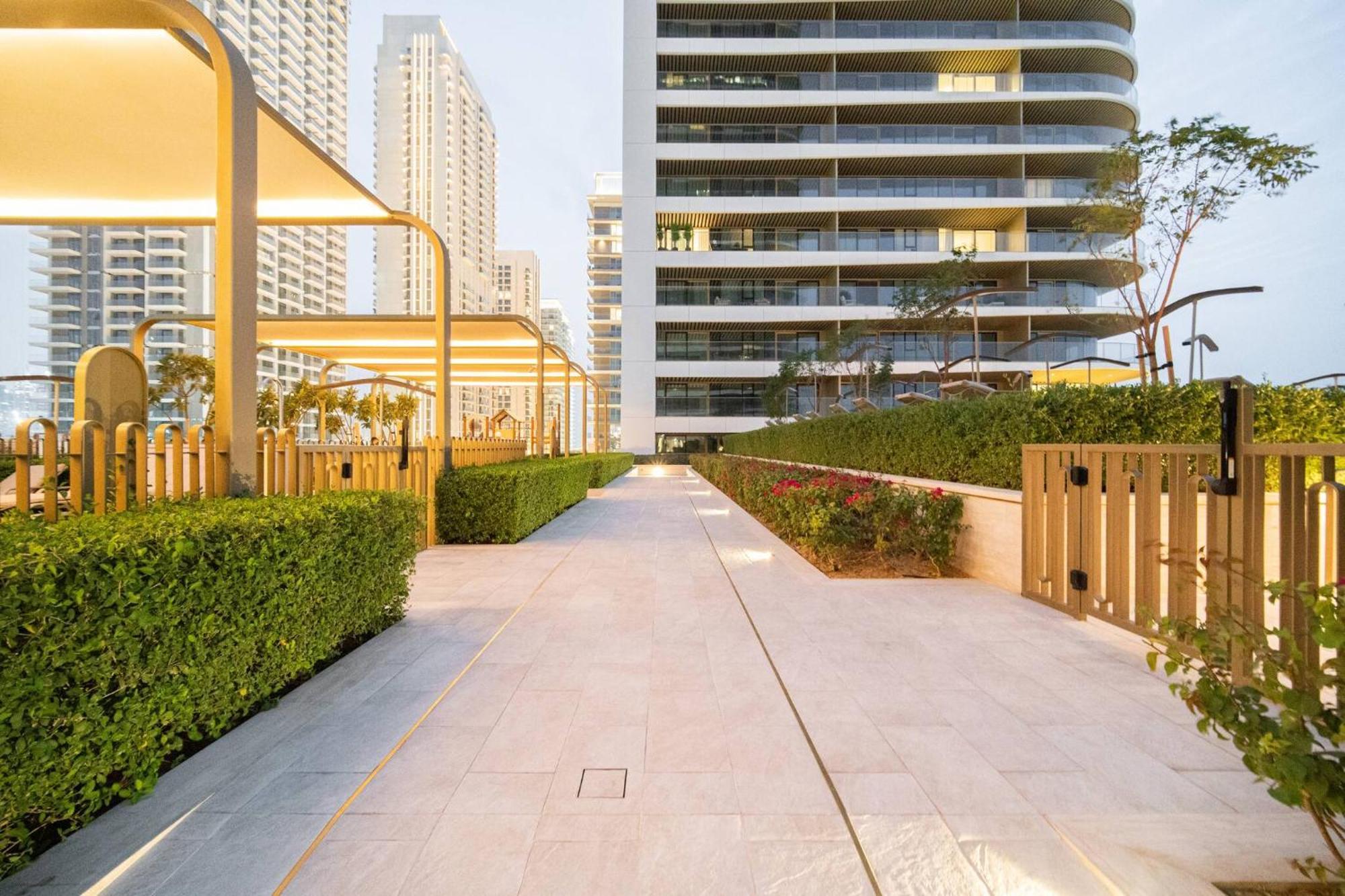 Apartment Ultra Luxury | Private + Infinity Pool Dubai